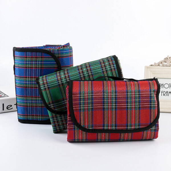 Camping Mat Plaid Folding Camping Mattress Baby Climb Outdoor Waterproof Beach Picnic Blanket For Multiplayer Picnic - Image 2