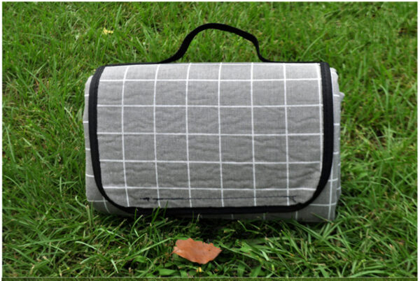 Outdoor Damp Proof Mat Waterproof Floor Mat Polyester Spring Outing Mat Thickened Picnic Mat Beach Mat Gift Mat - Image 10