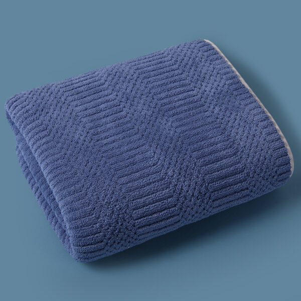 Water-absorbing Quick-drying Striped Coral Fleece Bath Towel - Image 5