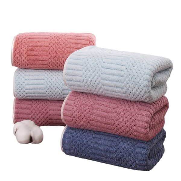 Water-absorbing Quick-drying Striped Coral Fleece Bath Towel - Image 4