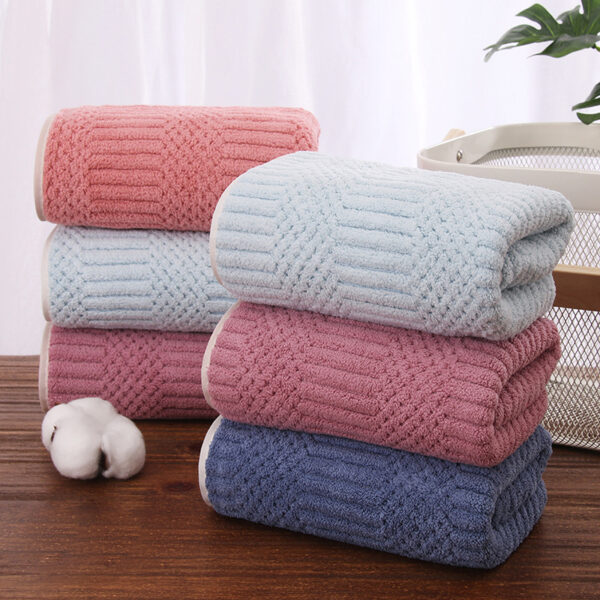 Water-absorbing Quick-drying Striped Coral Fleece Bath Towel - Image 2