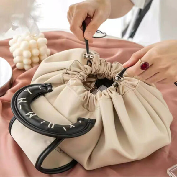 Portable Drawstring Cosmetic Bag With Handle Design Large Capacity Waterproof Make Up Handbags Storage Toiletry Bags - Image 2